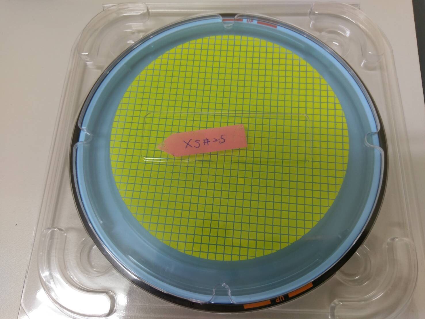 玻璃萤光片样品